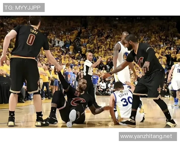 2016年NBA总决赛第七场勇士对决骑士的巅峰对决与历史意义分析